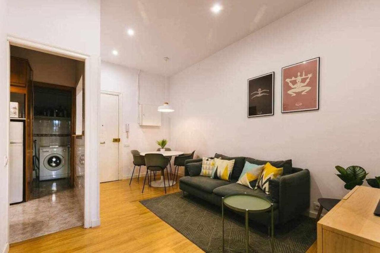 Cozy & Central Apartment บาร์เซโลนา ภายนอก รูปภาพ
